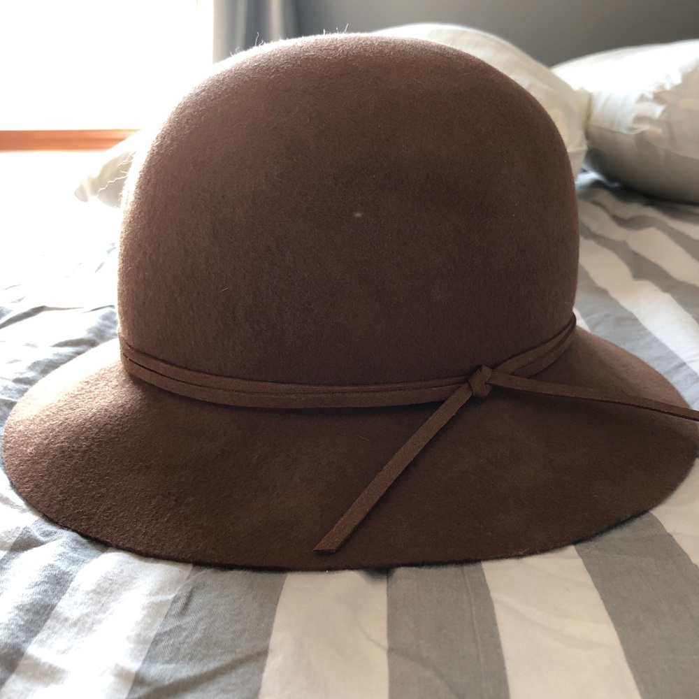 Hat - Picture 2 of 3